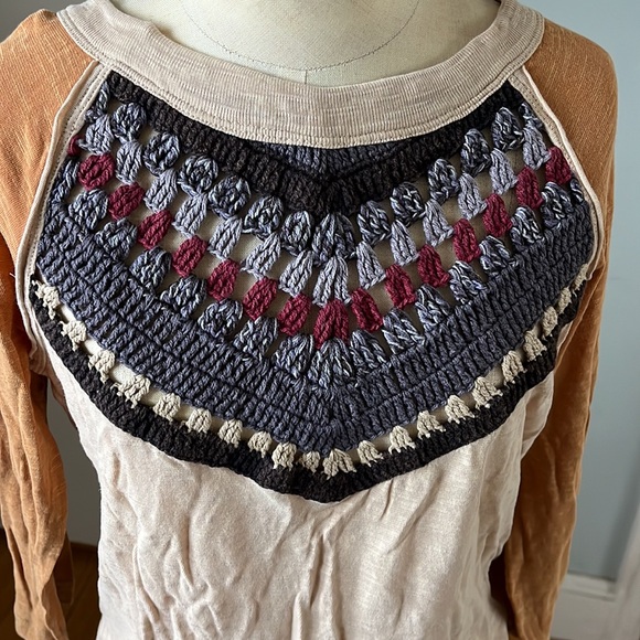 Free People Spring Bound Raglan Crochet Shirt size small - Picture 3 of 8